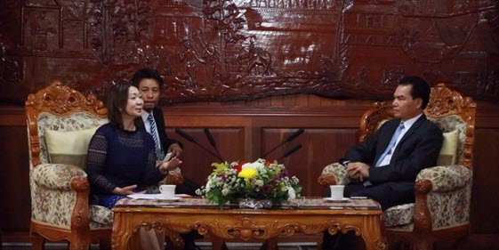 ທ່ານລັດຖະມົນຕີກະຊວງກະສິກຳ ແລະ ປ່າໄມ້ ຕ້ອນຮັບການເຂົ້າຢ້ຽມຂໍ່ານັບ ຂອງຄະນະທີມງານຈາກທະນາ ຄານພັດທະນາອາຊີ (ADB)